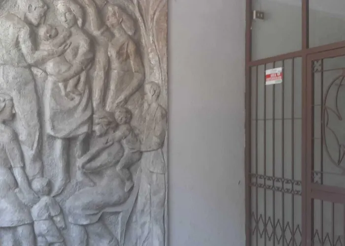 Domus Ubaldi Acomodação com café da manhã  *