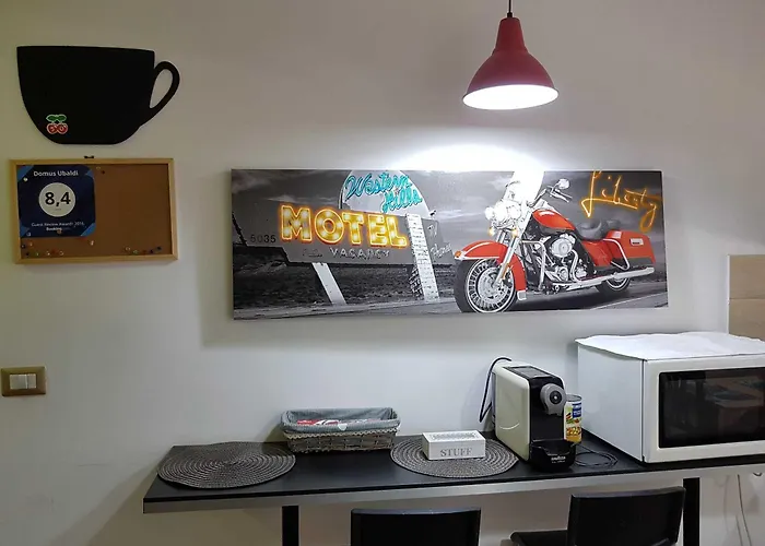 Acomodação com café da manhã  Domus Ubaldi *