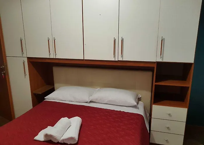 Acomodação com café da manhã  Domus Ubaldi Roma